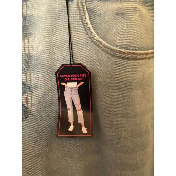 No Boundaries Juniors Jeans Size 21 Super High Rise Girlfriend Light Wash Cuffed - Picture 3 of 5